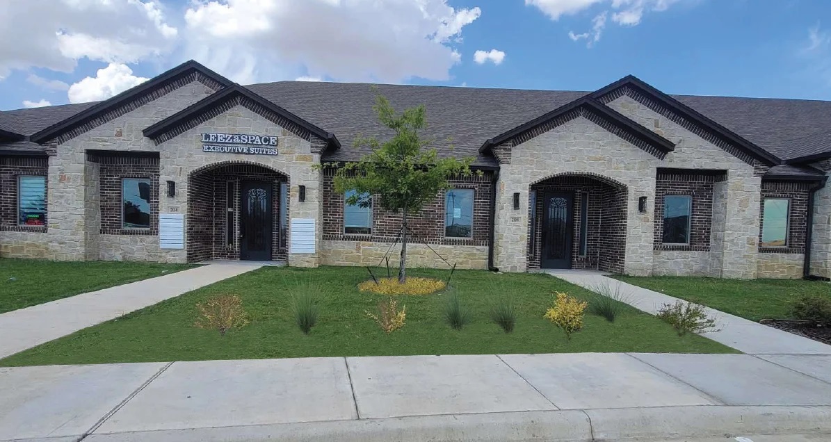 Suite 204 & 208 Leez A Space Texas